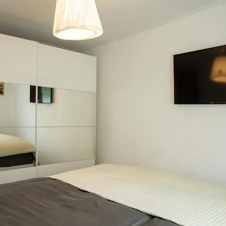 Beautiful Family House 5 Min Away From Amsterdam *